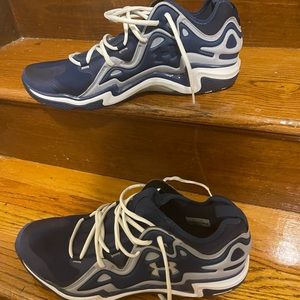 Micro G Under Armour Sneakers